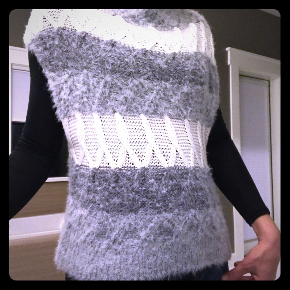 Melrose and Market knit sweater